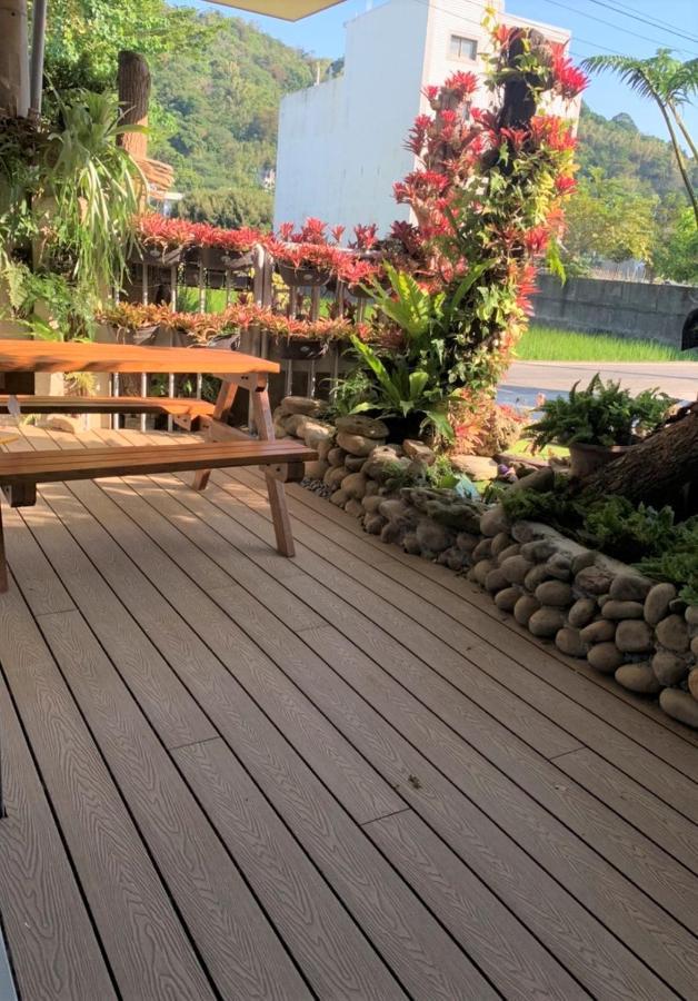 蘊慢築 茶花藝主題民宿 Yun Man Zhu Homestay 궁관향 외부 사진